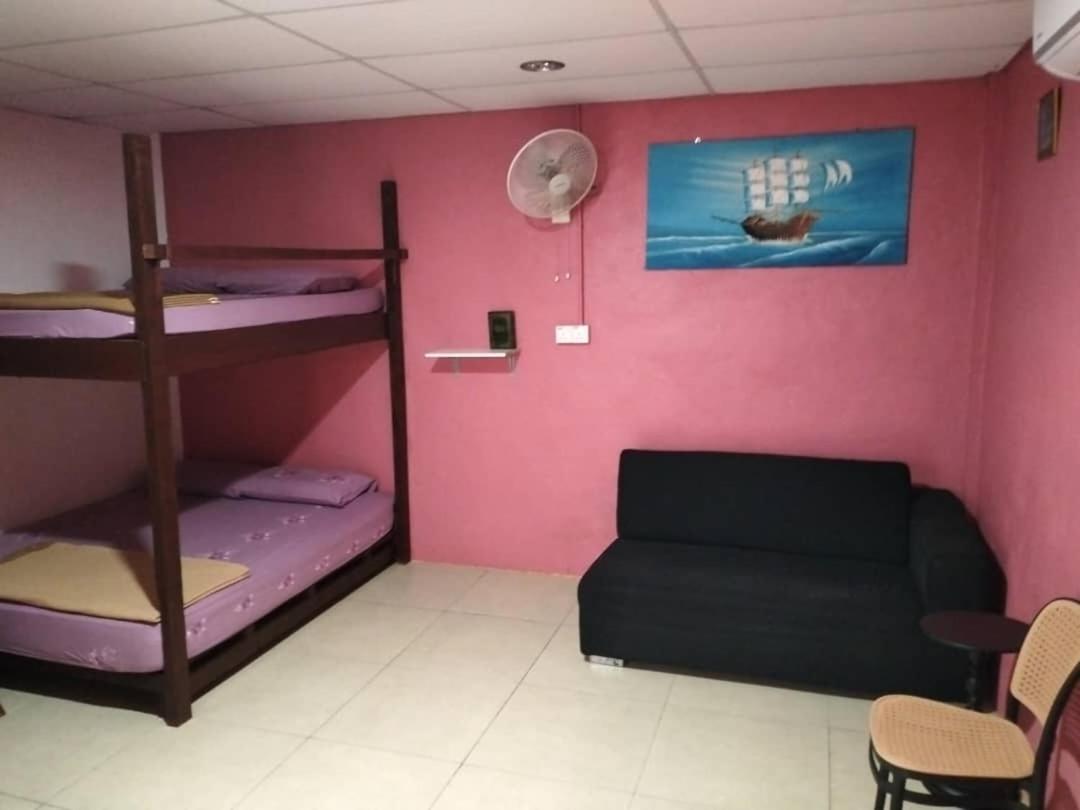 Ayah Perhentian Hostel Kampong Pasir Hantu Exterior photo